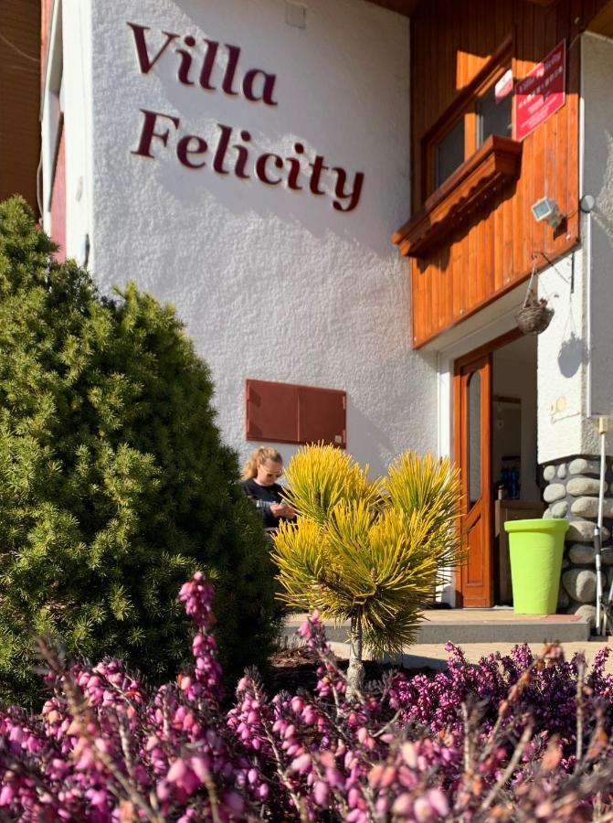 Villa Felicity Nova Lesna Bagian luar foto